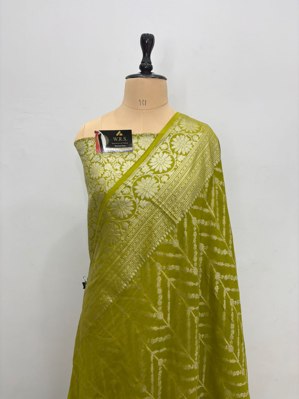 Chiffon banarasi saree gic gec color mehandi