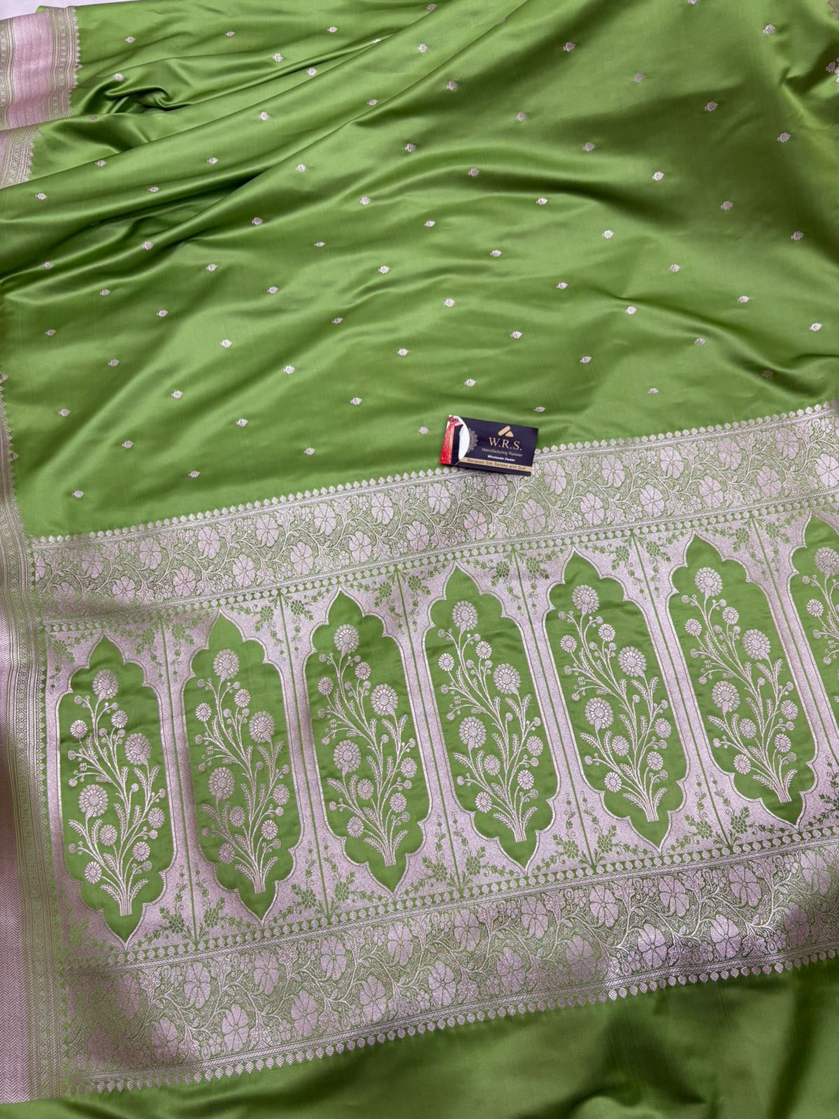 banarasi katan masroom silk pista lite copur zari