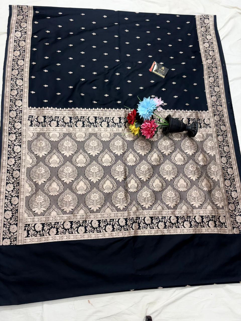 black katan buti banarasi silk saree