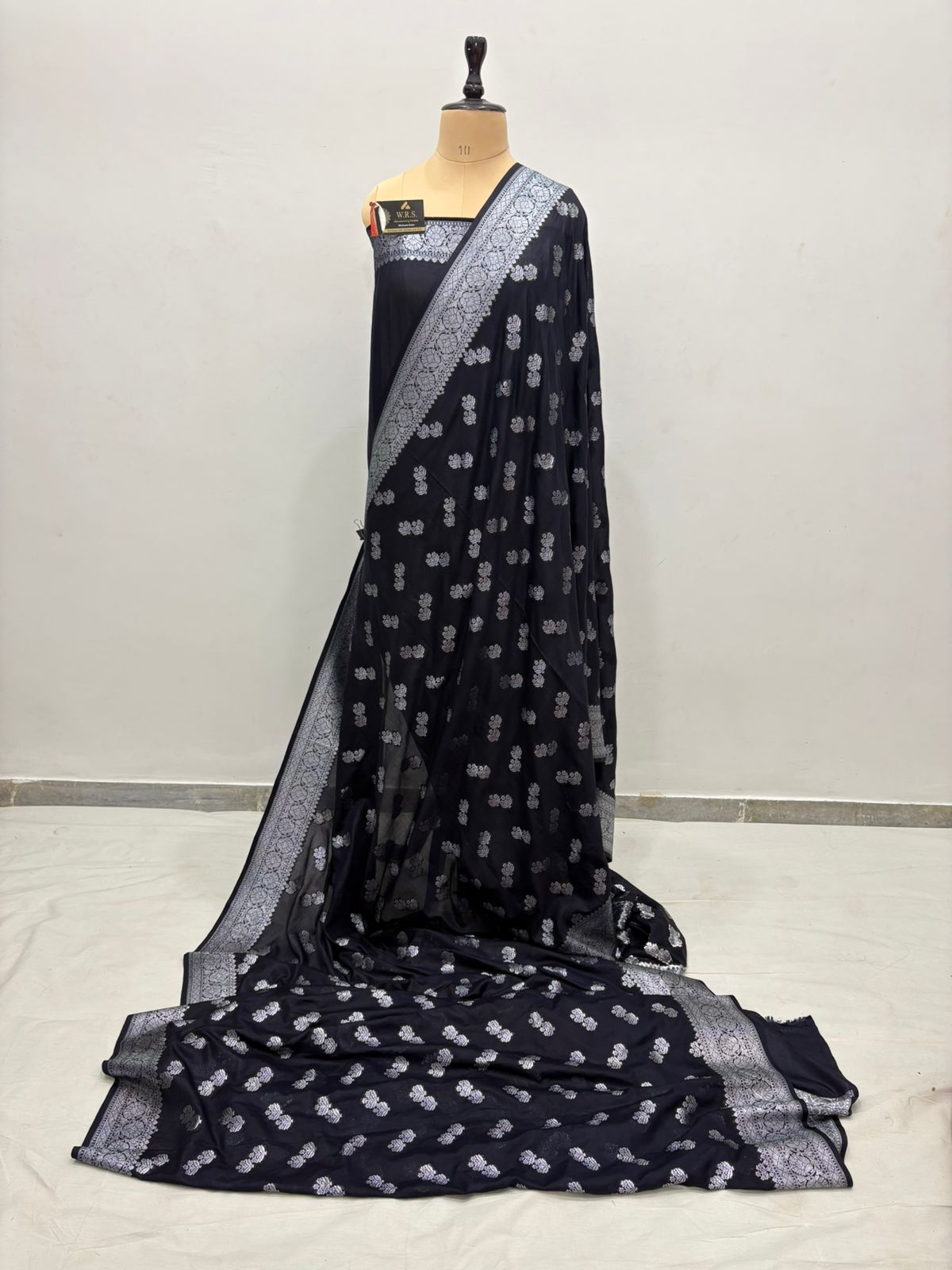 black katan georgutte saree double booti silver zarii