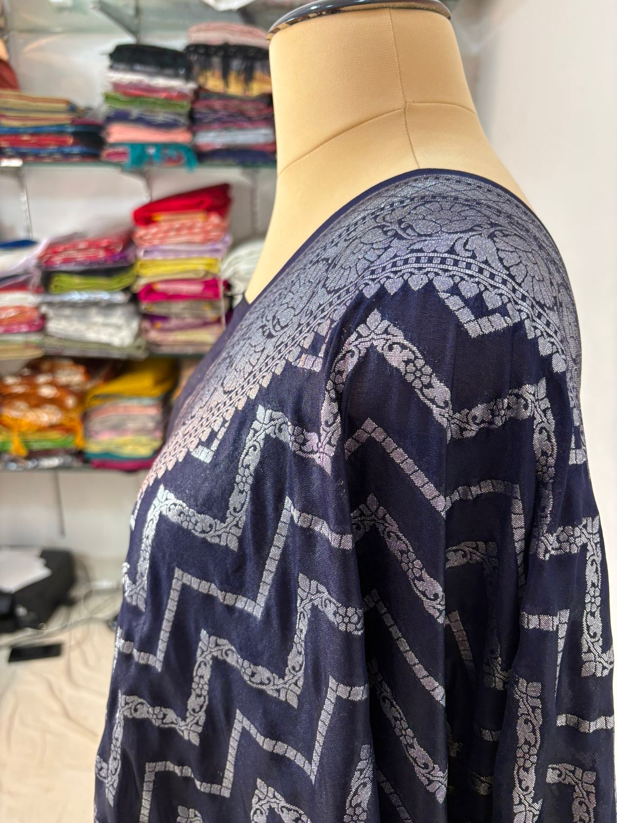 bleck katan  banarasi silk saree silvar zari gick geck