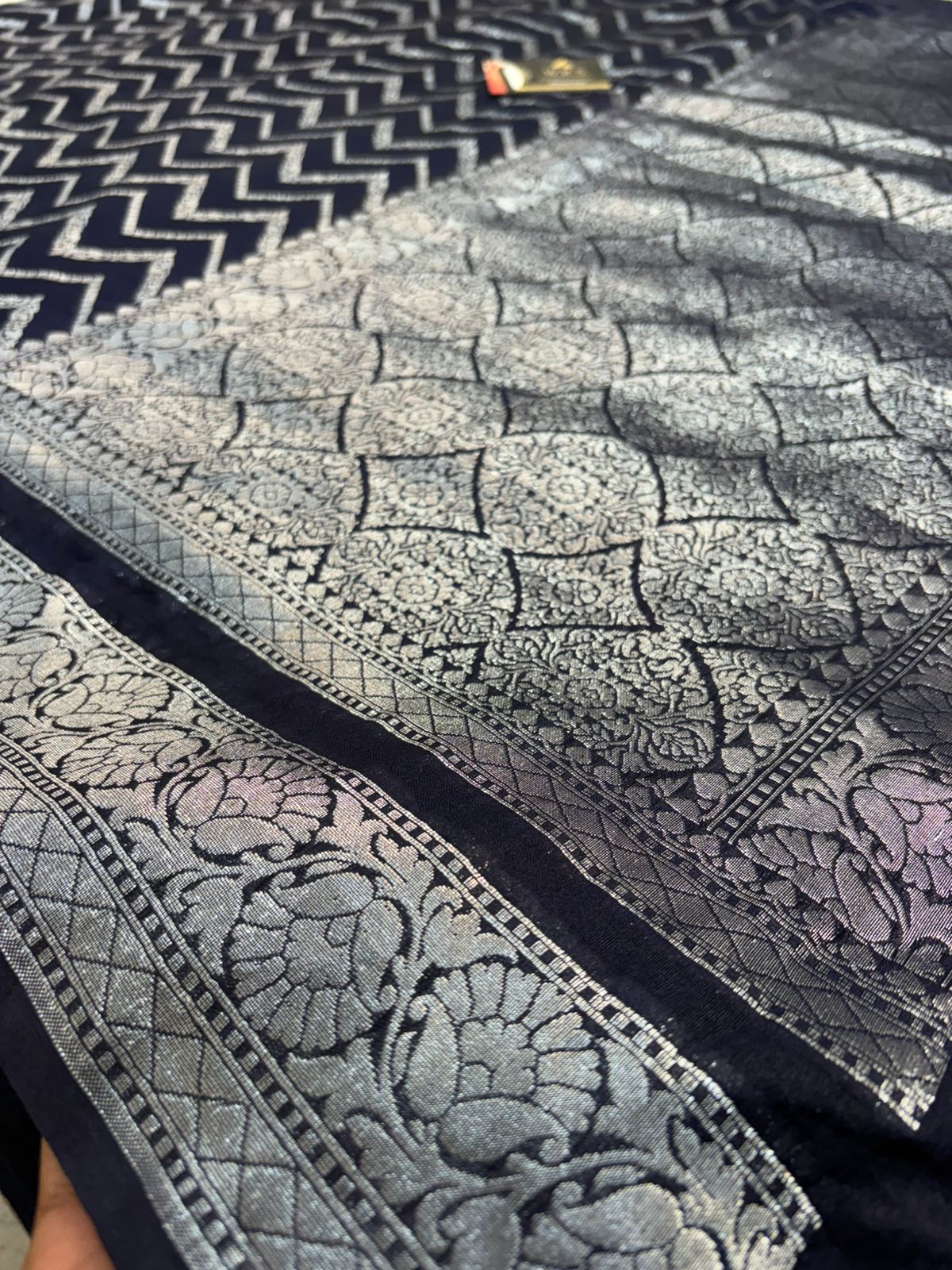 bleck katan  banarasi silk saree silvar zari gick geck