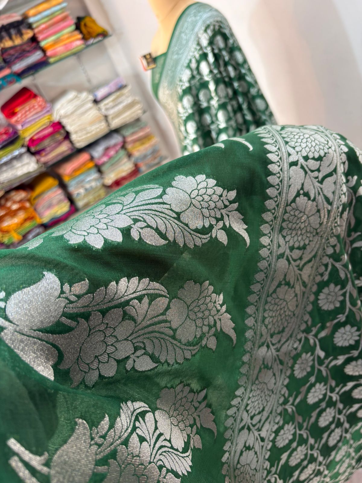 Botal green katan banarasi silk saree  jal kalna aanchal