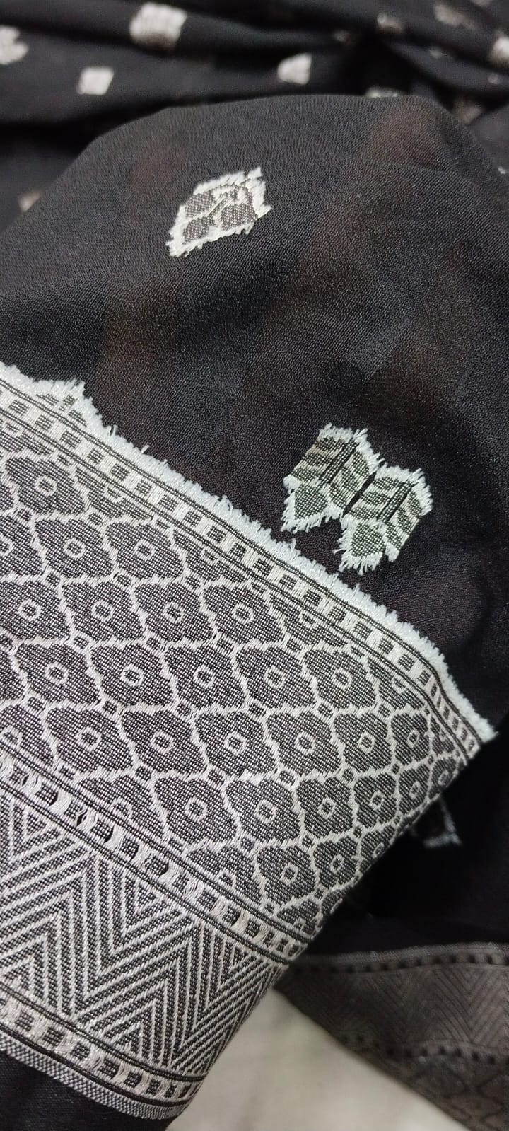 geogatte katan blcke saree silwar zari soft