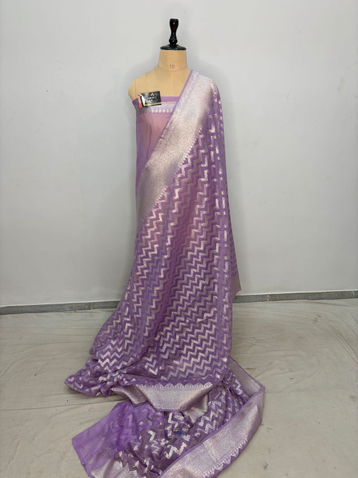 lawander katan silk saree  silver zari