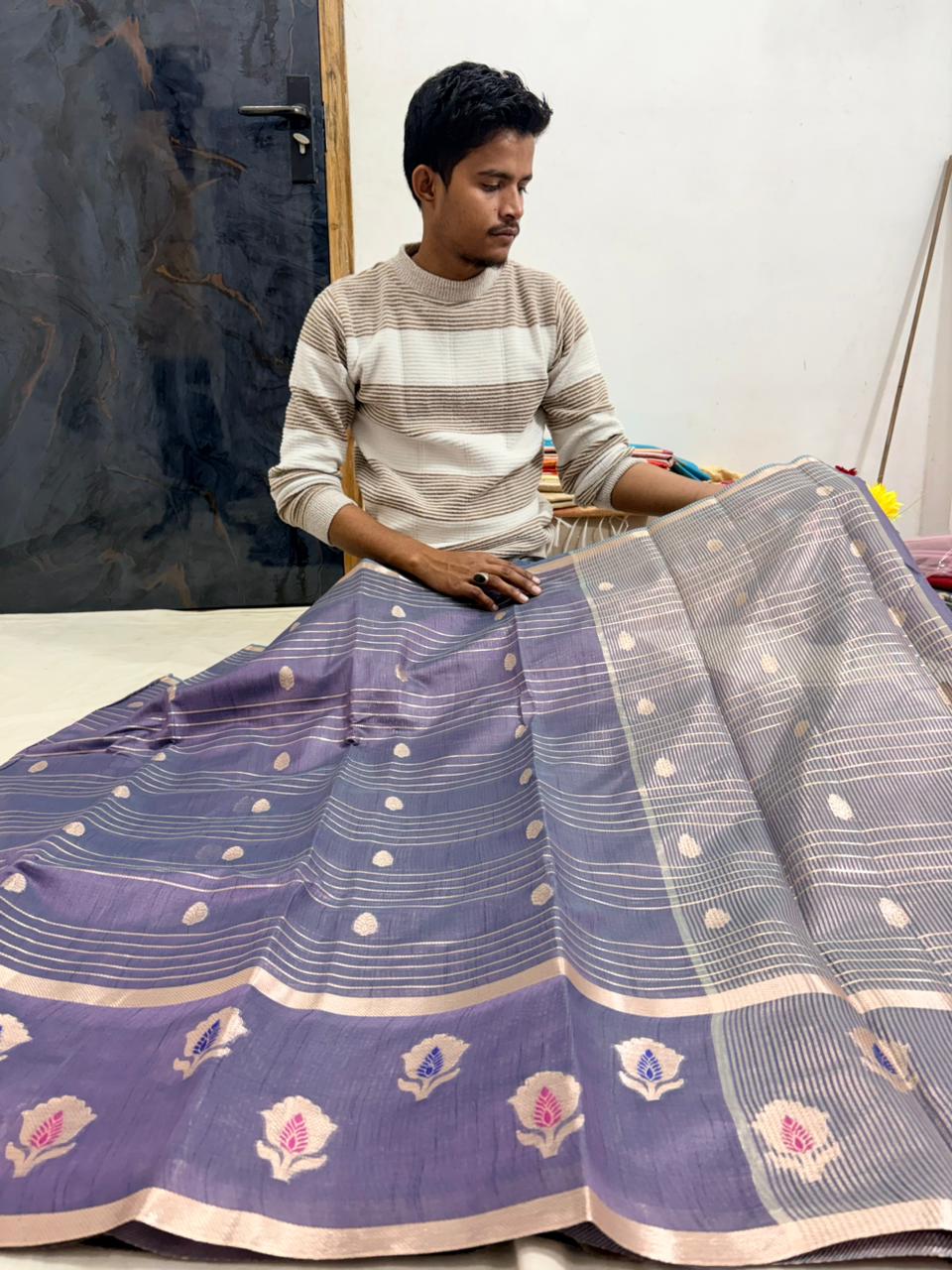 puple salab mine dar buta banarasi silk saree