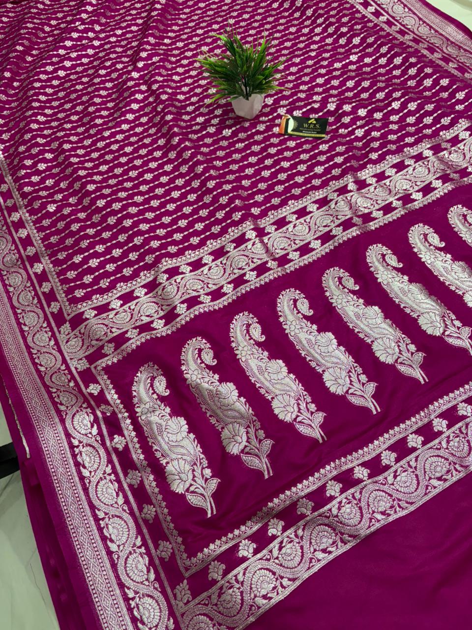 Rani katan georgutte saree dandi booti