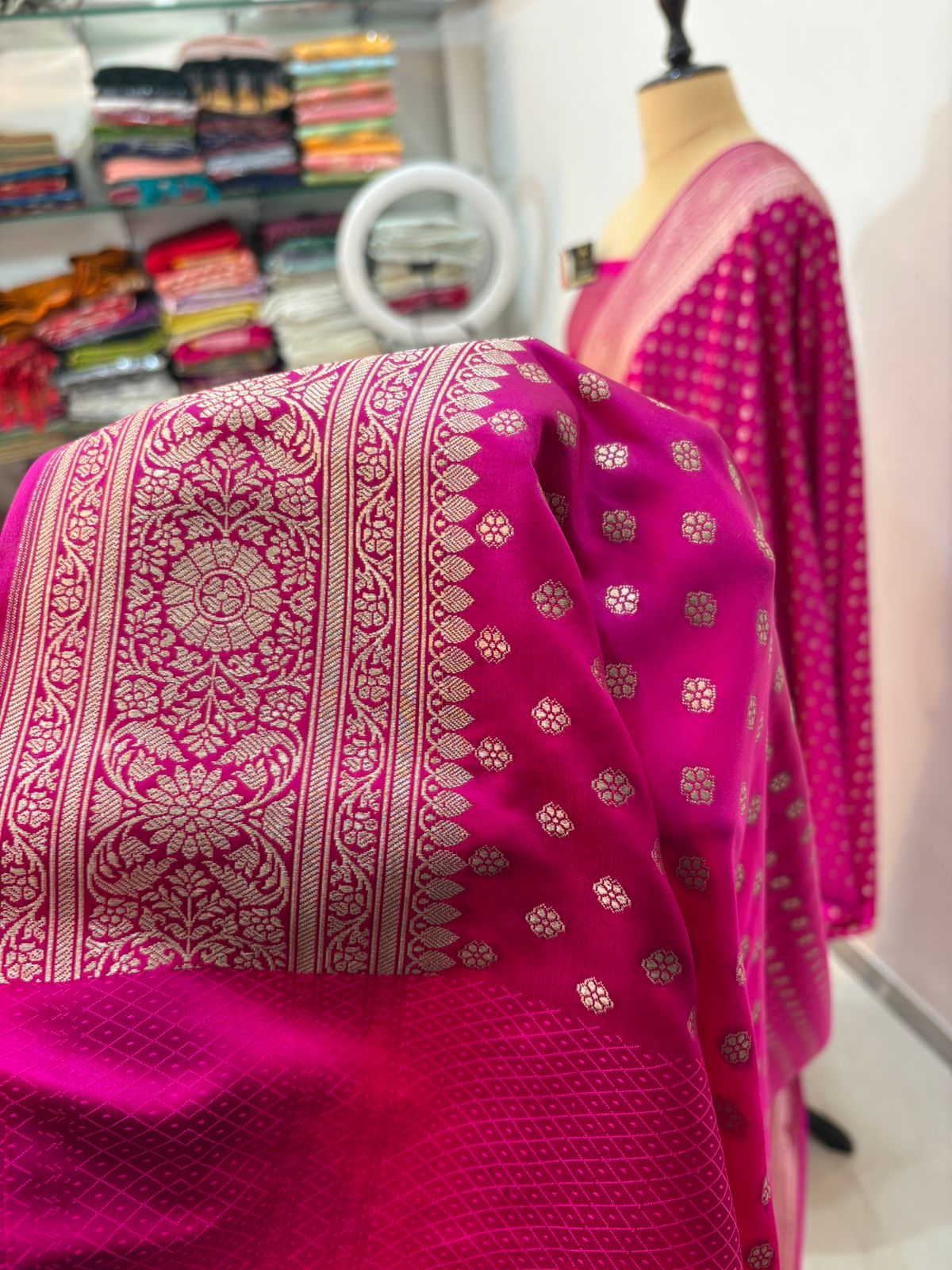Rani mushru banarasi  silk saree