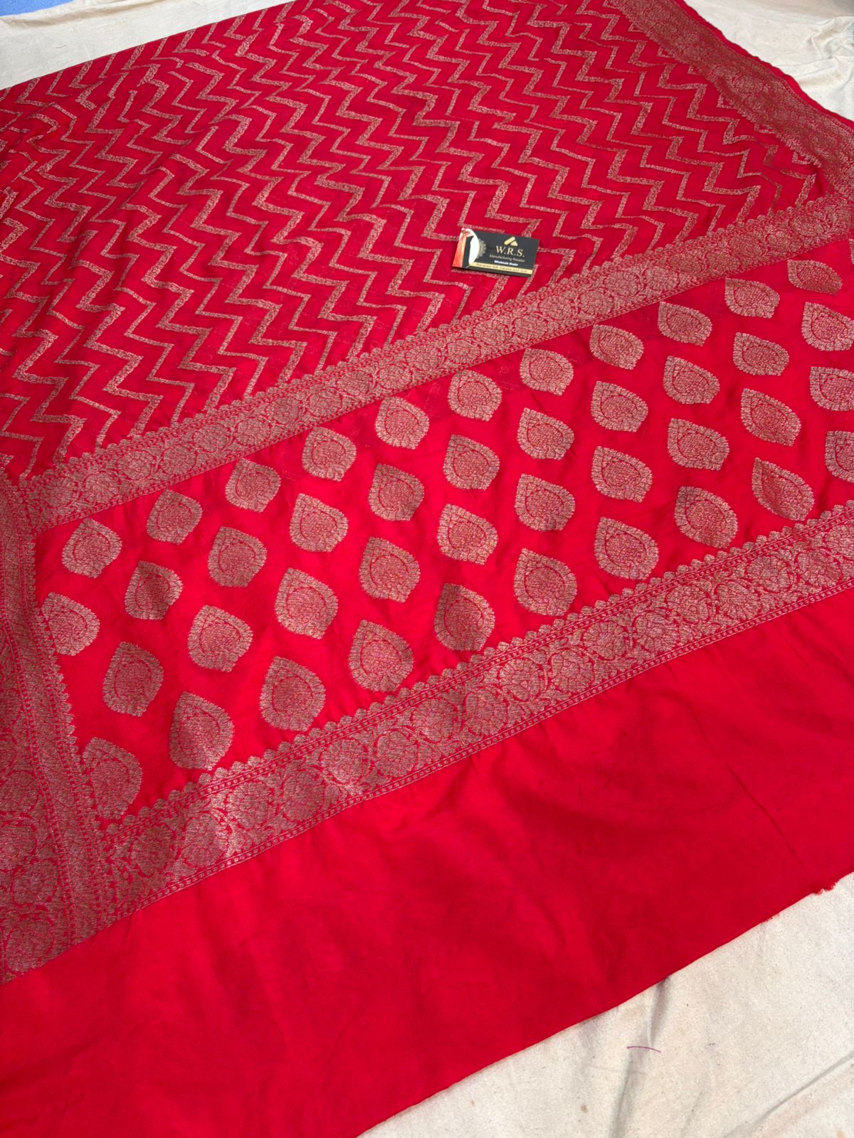 Red katan banarasi silk saree black zari gick geck