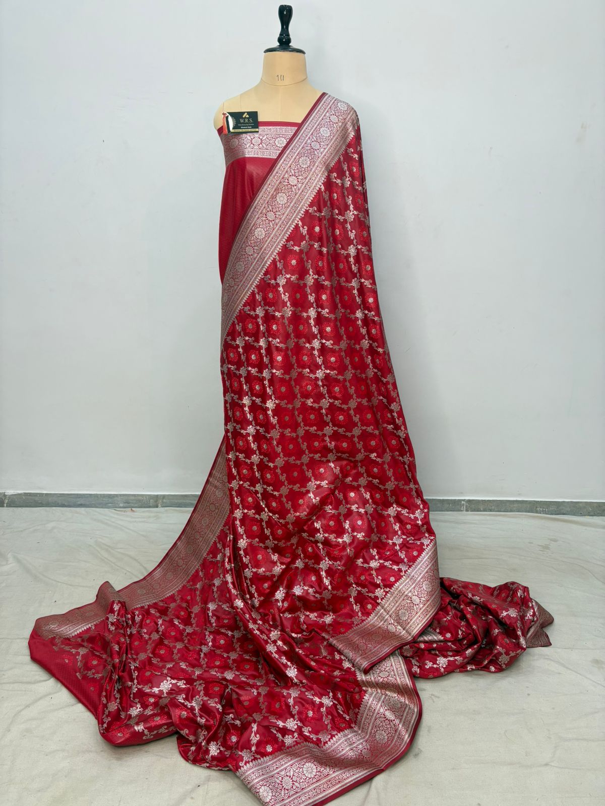 Red tanchhui jaal banarasi katan silk
