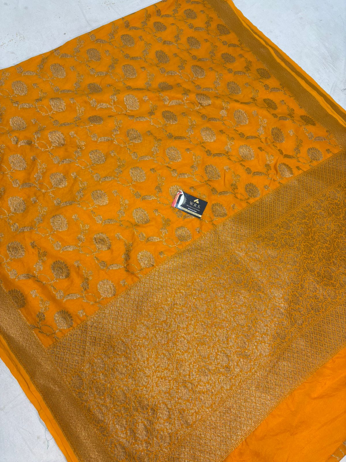 banarasi geargatte katan  saree color gold free size