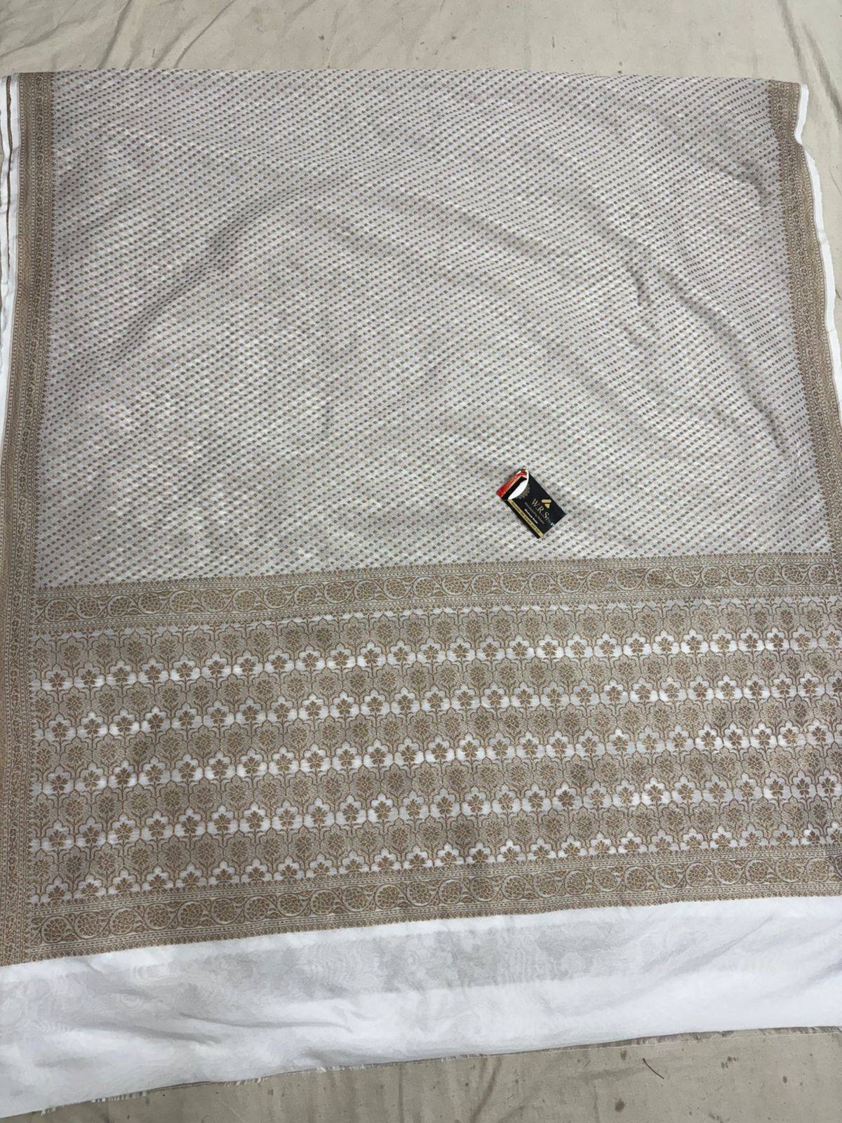 white viscous banarasi saree