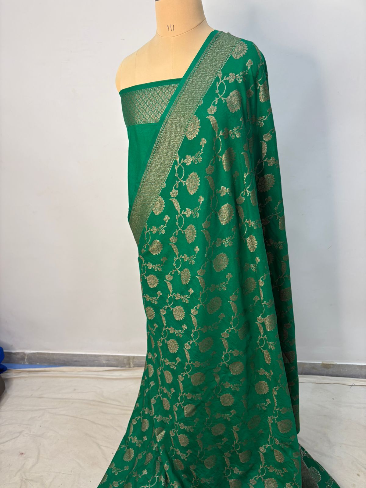katan georgatte saree color sigreen jaal